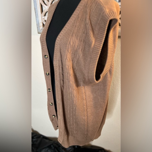 🤩  VINTAGE Oscar De La Renta Vest Mens Brn Cable Knit Sleeveless Button Grandpa - Picture 4 of 8